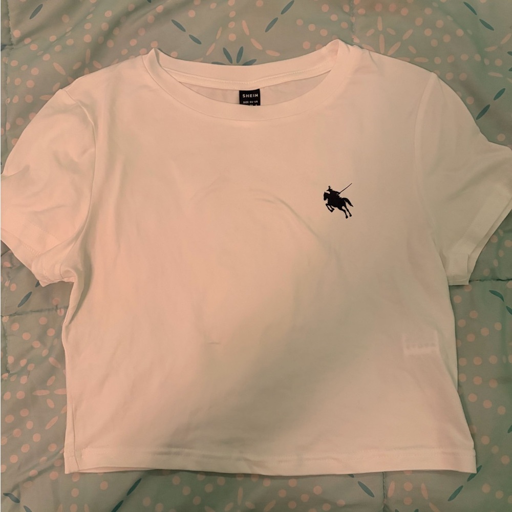 SHEIN white crop top with little design (size: m)